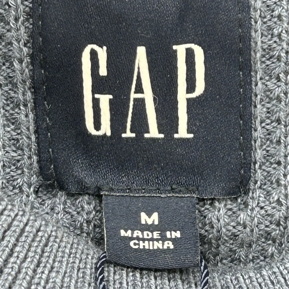 GAP sweater mens